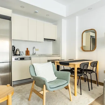 Stunning Retreat 3 Min To Kanyon Mall *
