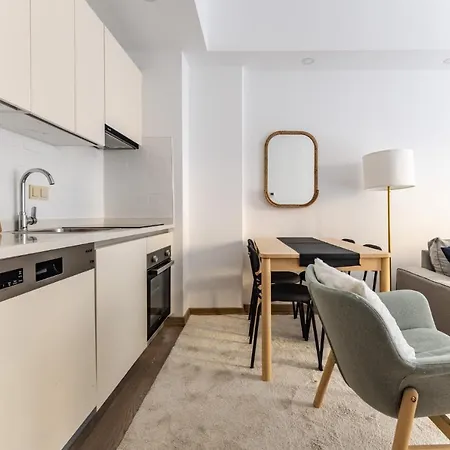 Апартаменты Stunning Retreat 3 Min To Kanyon Mall